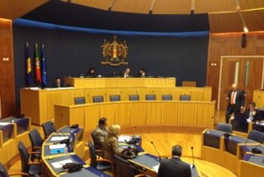 Assembleia debate estatuto do gestor público