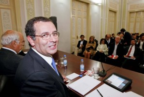 Líder do PS marca presença em plenários do partido a partir de hoje para discutir OE