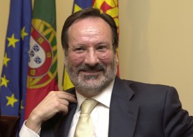 Alberto Martins diz que Portugal não pode ser o bom aluno obediente