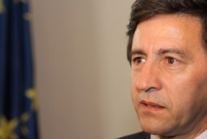 Fábrica de Tabaco Micaelense acusa deputados de favorecerem monopólio