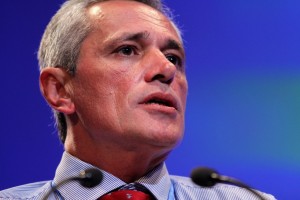 Aproveitar quadro comunitário para mudar modelo de desenvolvimento da Madeira