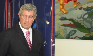 Vice-presidente falta a conferência