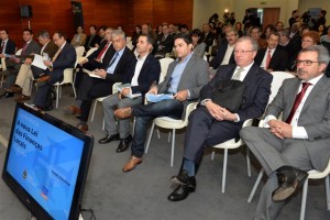 Municípios ficam reféns da estratégia do Estado