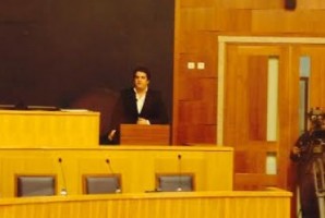 José Pedro Pereira contra proposta para redução de funcionários da ALM