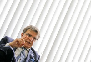 Estudo sobre a RTP-Madeira já foi entregue e já foi discutido, diz Alberto da Ponte