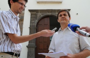 Welsh espantado com apoio do PS e CDS à fuga dos governantes à justiça