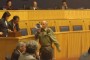 Coelho de megafone na votação de levantamento da imunidade