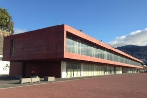 Conceição Estudante não está habilitada a explicar o destino do edifício da Praça do Mar