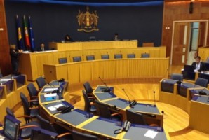Assembleia vota levantamentos de imunidade