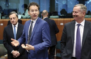 Eurogrupo felicita Portugal mas adverte que esforços devem continuar