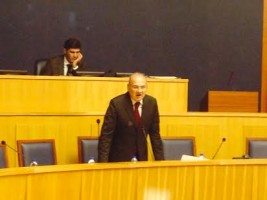 Debate do Estado da Região marcado para 27 de Maio