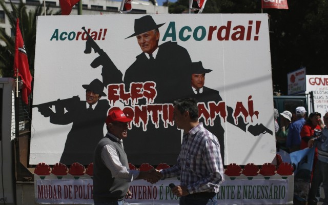 Esquerda em Lisboa, direita no Porto com Juncker