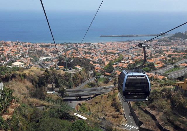 Aliança ganha no Funchal mas perde terreno