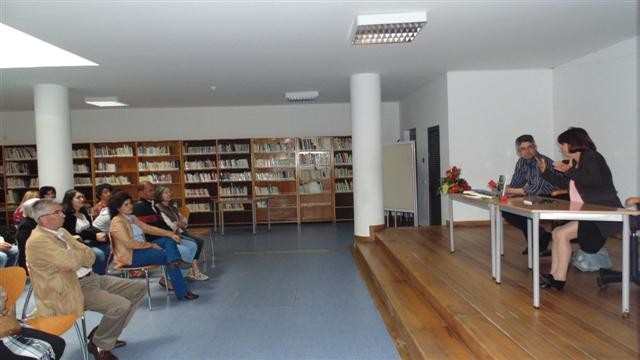 Isabel Vila Pery apresentou Romance Depois dos 50