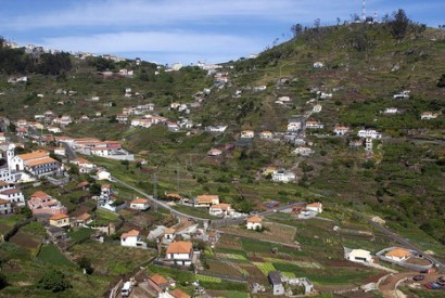 Câmara de Lobos abre concurso para caminho agrícola