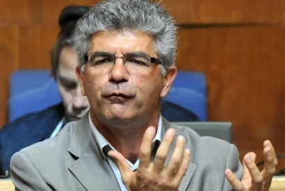 PCP quer travar “loucura” da ampliação do hospital