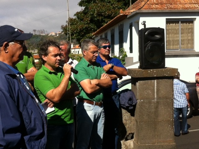 Manuel António e Alberto João são uma “dupla inimiga de Santa Cruz