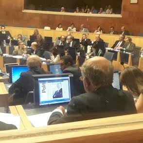 Concurso de professores aprovado com reparos da oposição