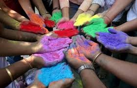 Festa oficial Holi Colors este sábado no Café do Teatro