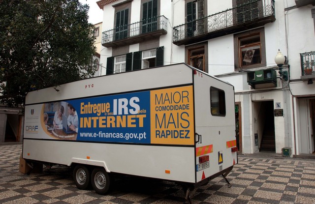 Comissão de IRS quer dispensar 2 milhões de famílias da entrega da declaração