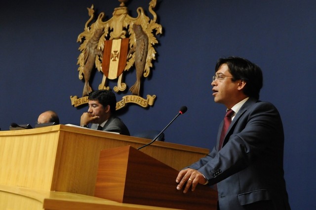 Victor Freitas desafia Jaime Ramos a apresentar duas queixa em vez de uma