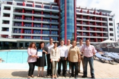 Hotéis do Grupo Four Views recebem prémios “HolidayCheck Award 2014”.