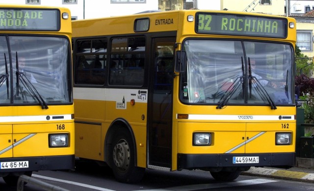 Estudante esclarece trabalhadores dos Horários do Funchal
