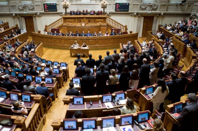 Orçamento do Estado para 2015 entre disciplina e promessas eleitorais