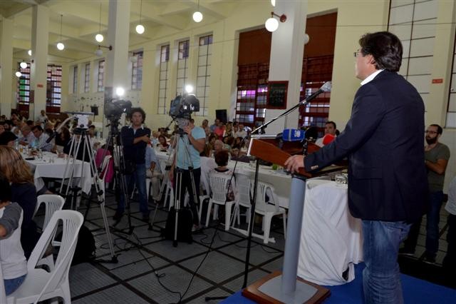 Militantes do PS não passam cheques em branco a ninguém, diz líder do PS-Madeira