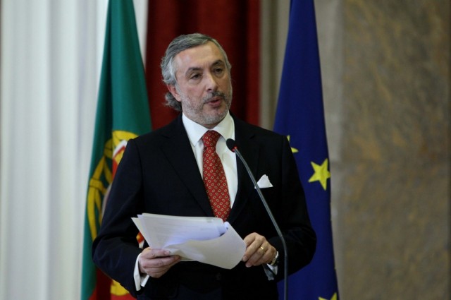Lobo Xavier preocupado com conluios entre instâncias judiciais, jornalistas e políticos
