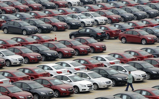 Venda de automóveis em Portugal aumenta 35,7%