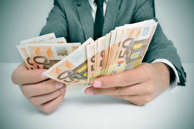 Crédito ao consumo aumenta 17% para quase 1,2 MME até junho