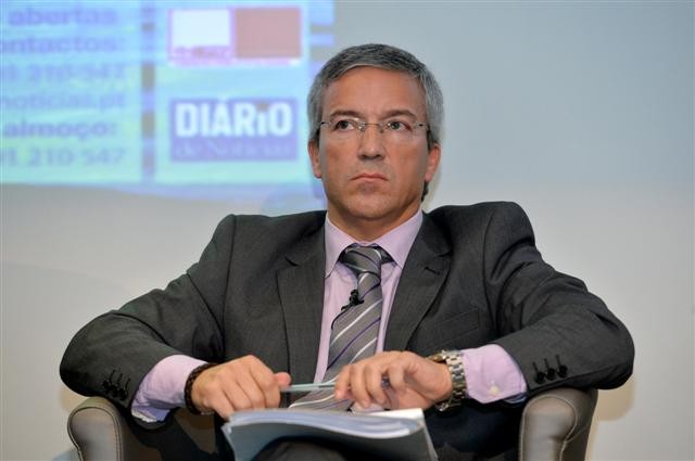 Lino Abreu defende investimento da Região na linha marítima