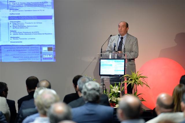 Salvador Capella apresenta modelo e dimensão dos portos de Canárias