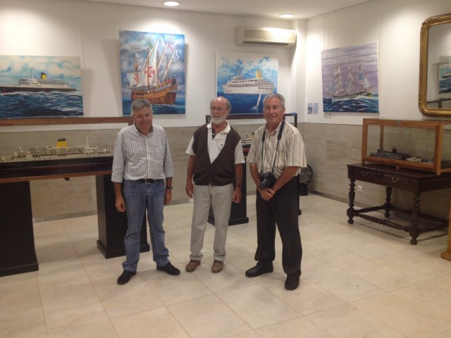 Exposição colectiva une artistas na Junta de Freguesia de Santo António