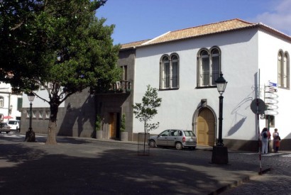 Câmara de Santa Cruz responde ao PTP sobre alargamento do horário de funcionamento