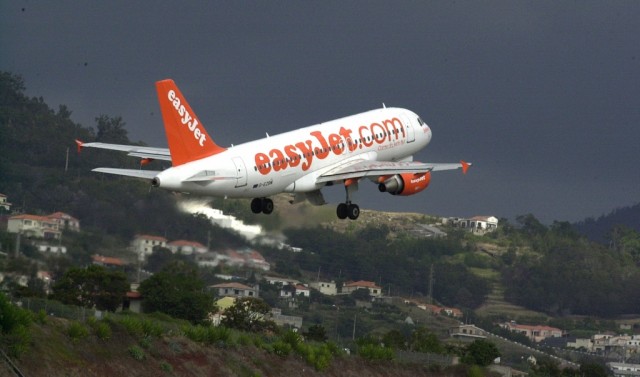 EasyJet começa a voar para os Açores em Março de 2015
