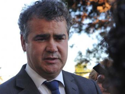 Miguel Albuquerque e Manuel António disputam hoje cargo que foi sempre ocupado por Jardim