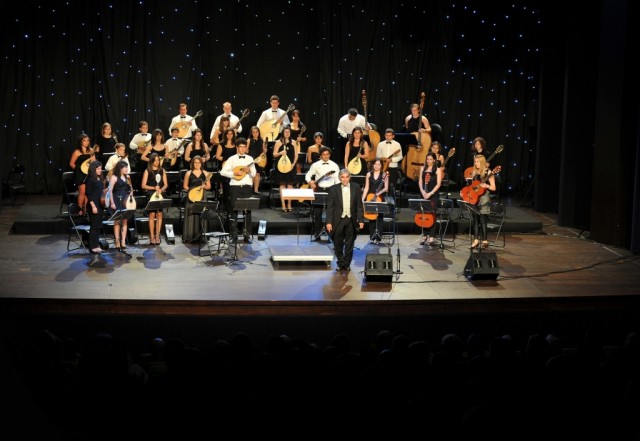 Orquestra de Bandolins dá concerto no Ano Novo em homenagem a Eurico Martins