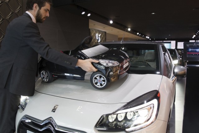 Vendas de carros em Portugal aumentaram 36 por cento em 2014