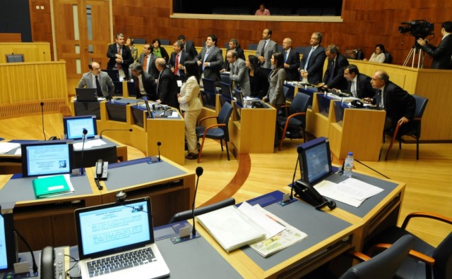 Deputados do PSD-M com liberdade de voto na proposta de redução do jackpot