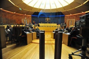 Parlamento madeirense fez minuto de silêncio em respeito pelas vítimas de atentado em Paris