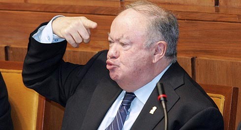Vou procurar estar o mais ausente possível
