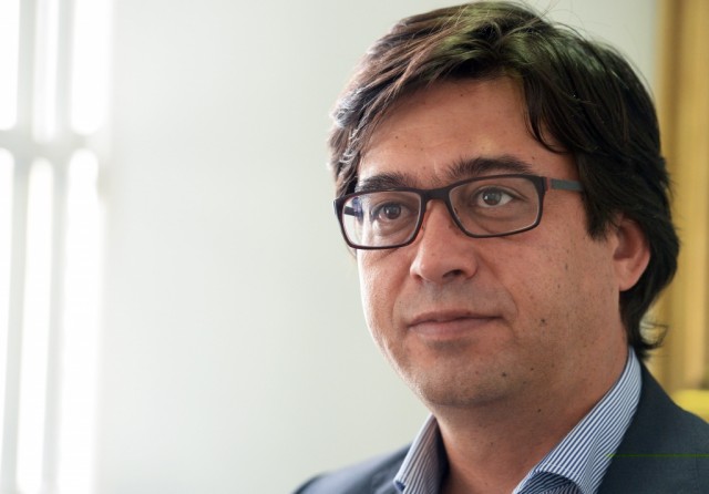Victor Freitas acusa Albuquerque de querer imitar Passos Coelho
