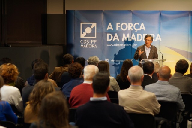 Rodrigues promete formar Governo em 48 horas