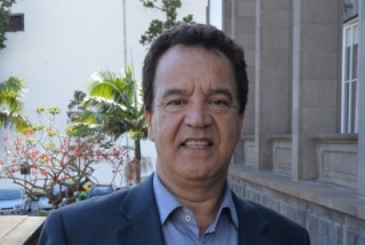Isidoro pede coerência aos partidos do arco do poder