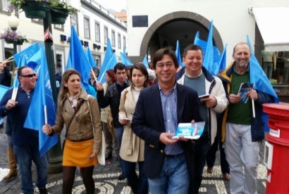Mudança critica contas do PSD sobre a dívida em arruada no Funchal
