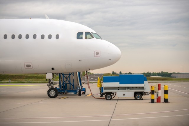 Reabastecer aviões em voo poderia reduzir combustível em 23%