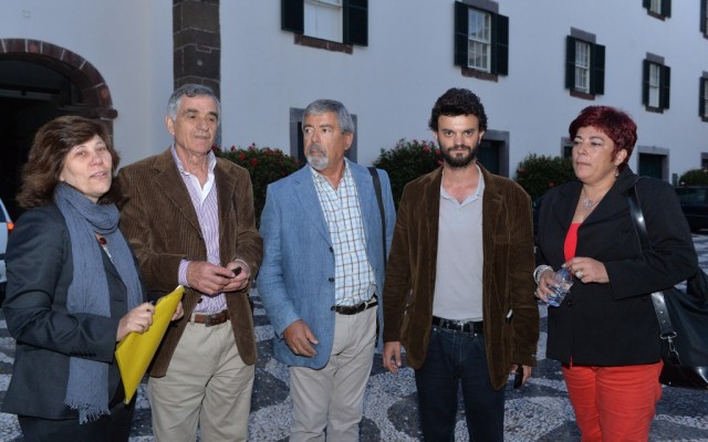 Duas horas de dúvidas entre um deputado para CDU e o PSD absoluto