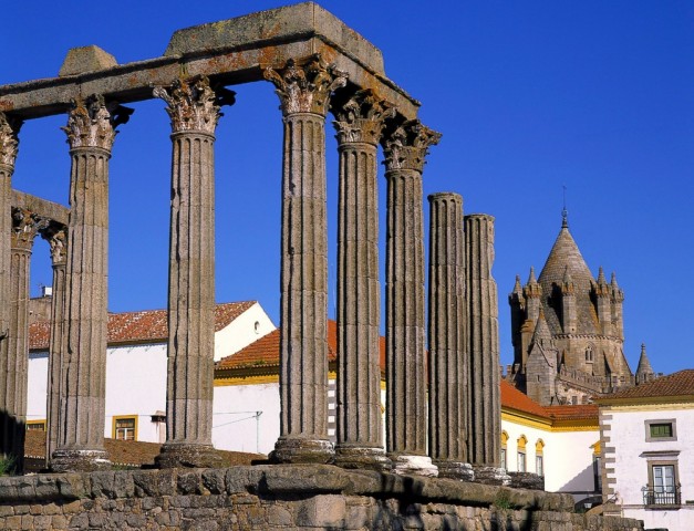 Évora inaugura este ano dois novos hotéis e tem capacidade para mais